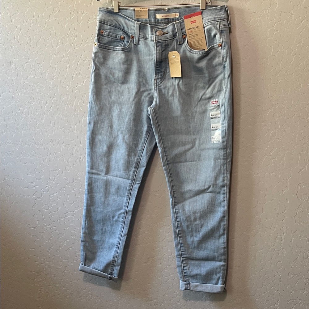 Levi's Light Blue Mid-rise Boyfriend Jeans Sz 28 NWT